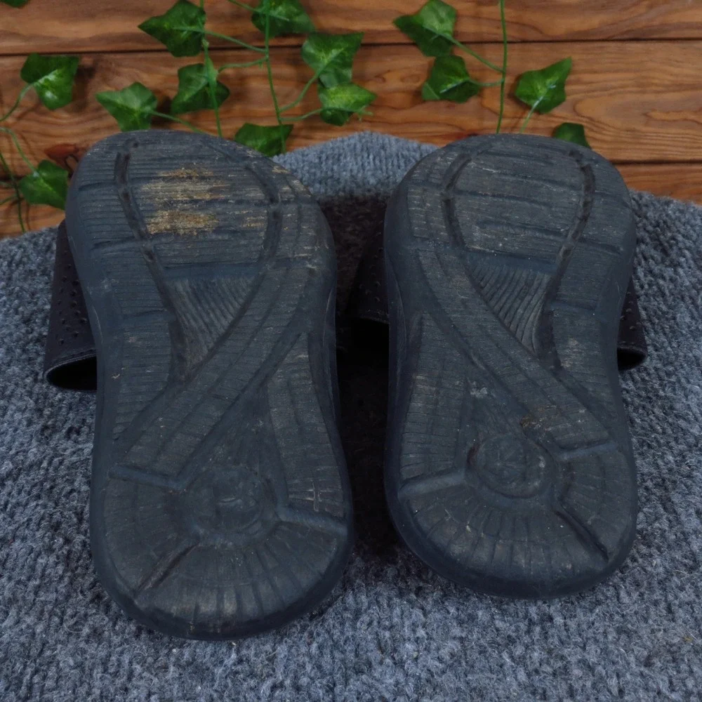 Under Armour‎ Ignite VI Kids Slide Sandals Size 3Y Athletic Sports Pool Black